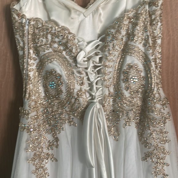 LAST CALL Beautiful strapless prom dress or formal gown - Picture 2 of 9